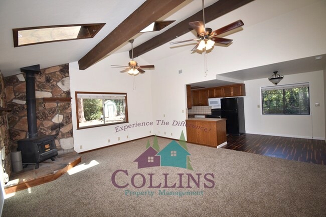 Building Photo - 11071 Cedar Ridge Dr