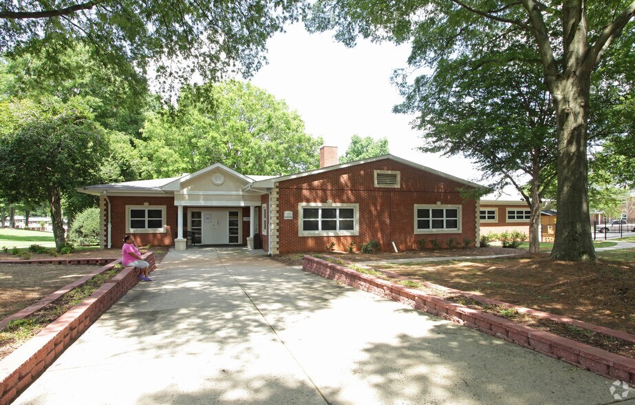 parkwood apartment homes charlotte nc