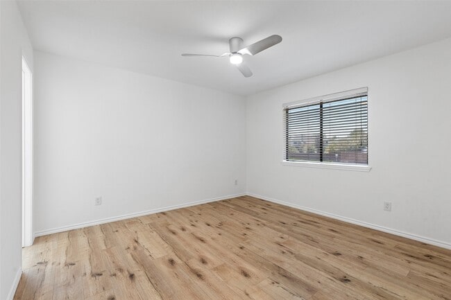 Building Photo - 2601 Kimberly Dr