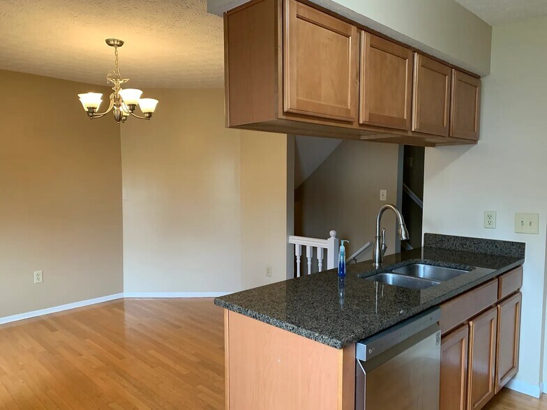 Building Photo - 1264 Michigan Ave