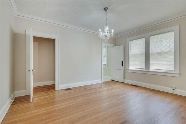 Building Photo - 812 Adair Ave NE