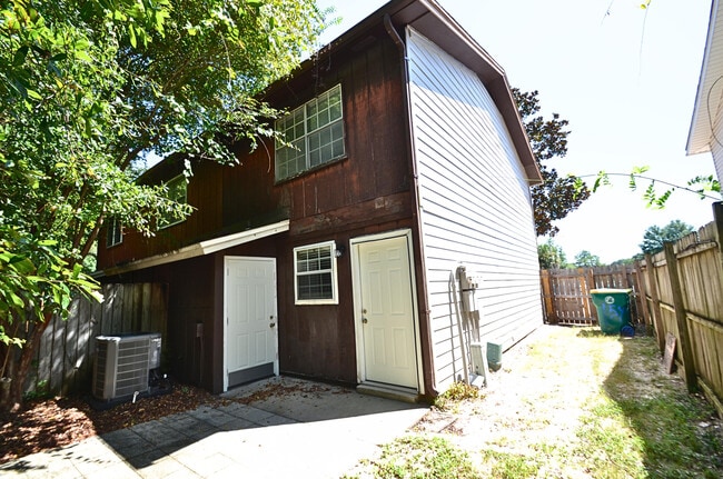 Building Photo - 154 Valencia Dr