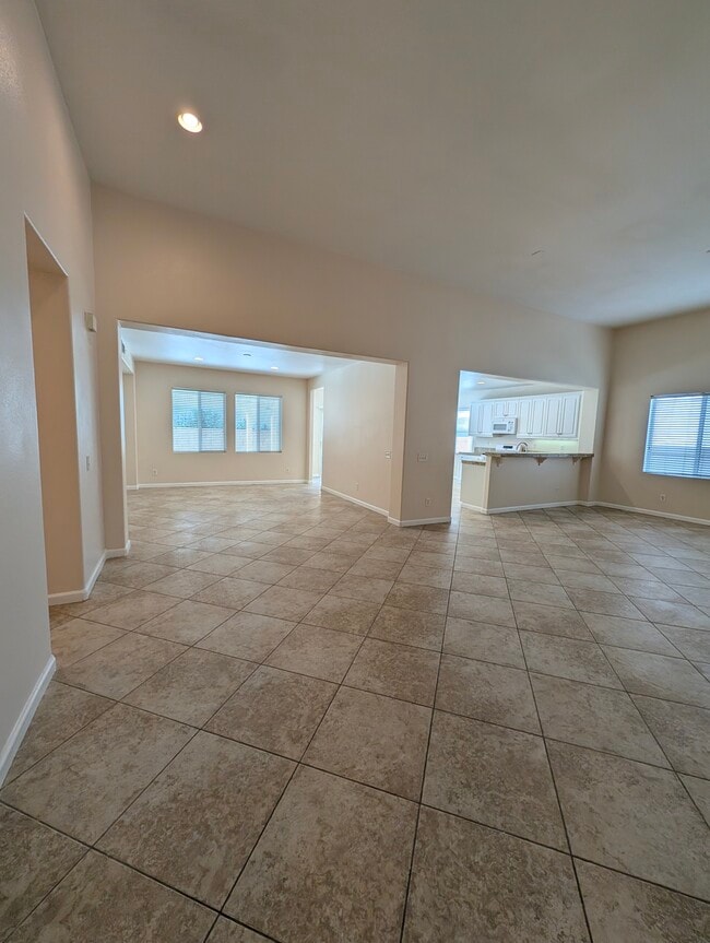 Building Photo - 1468 Burns Ln