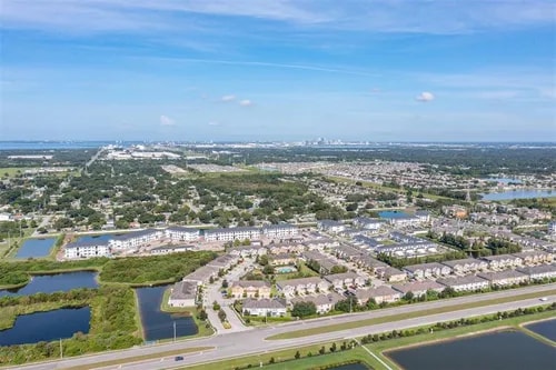Building Photo - Beautiful 2 Bedroom 2.5 Bath Townhome loca...