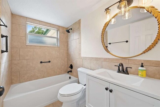 Building Photo - 11828 171st Ln N