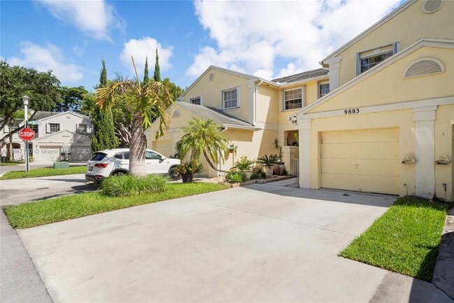 Building Photo - 9883 SW 118th Pl