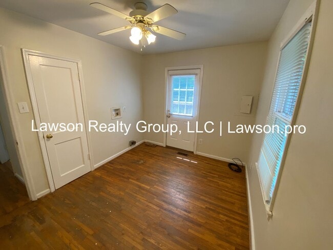 Building Photo - Two Bedroom Home In Salem with Spacious Ya...