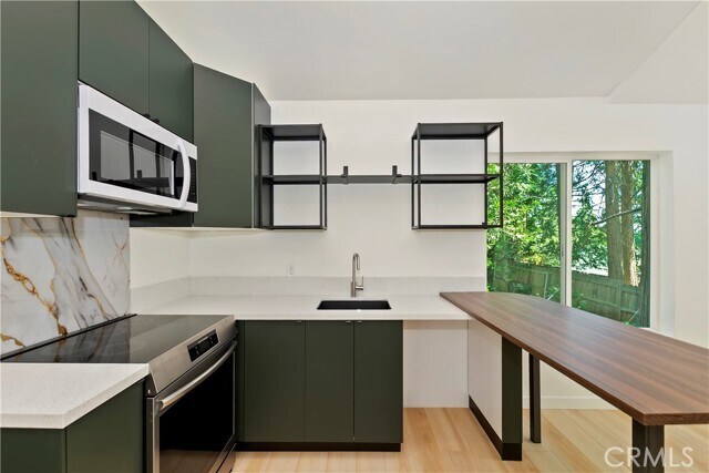 Building Photo - 441 Oriole Dr