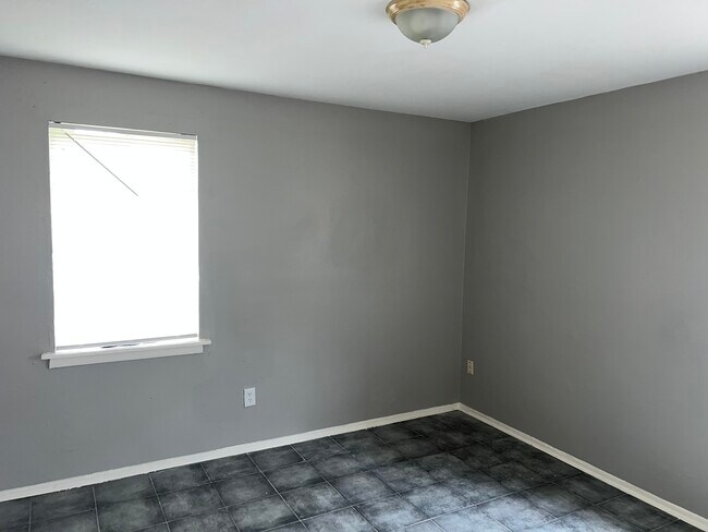 Building Photo - 2251 Stovall Ave