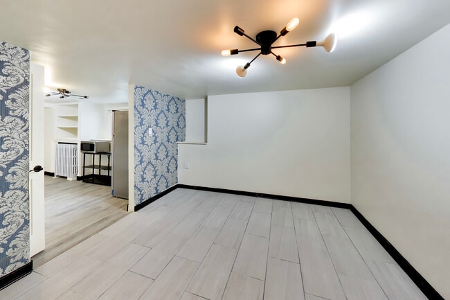 Building Photo - 5359 W Berenice Ave