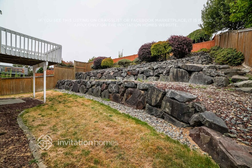 Building Photo - 4716 35th Ave NE