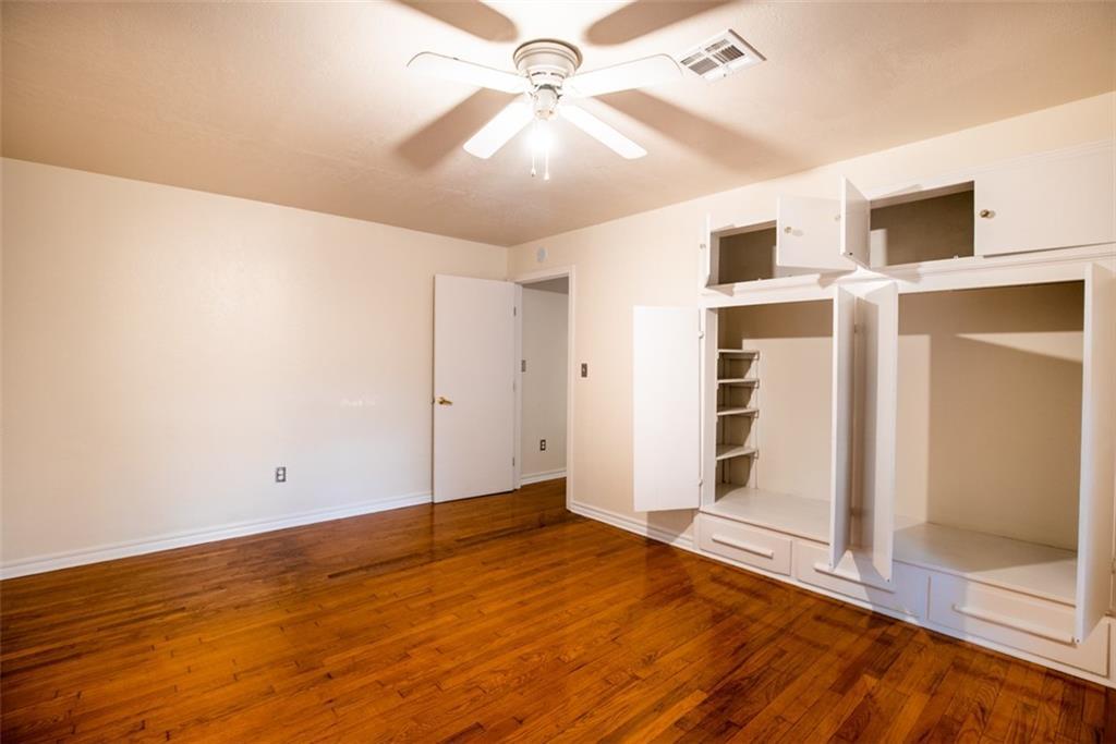 Building Photo - 1400 Huntington Way