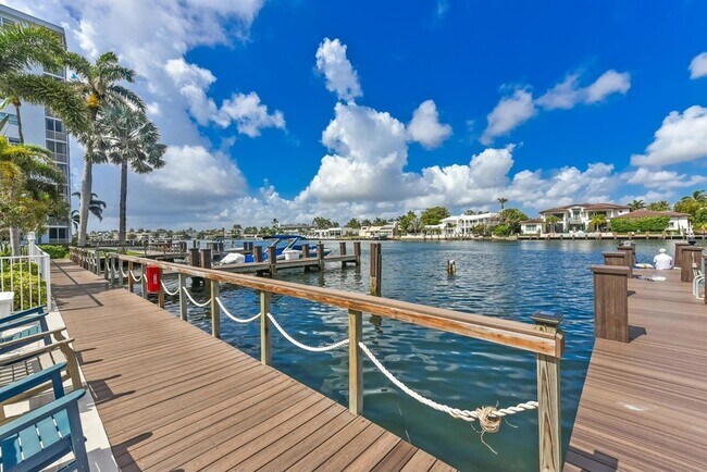 Building Photo - 3300 S Ocean Blvd