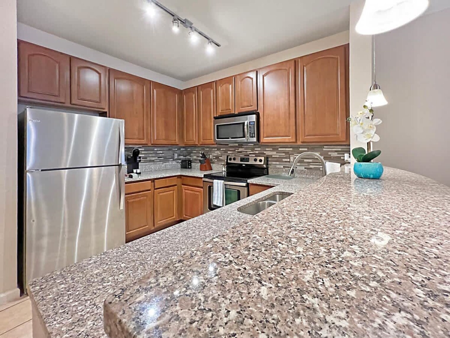 Building Photo - 2021 N Lemans Blvd