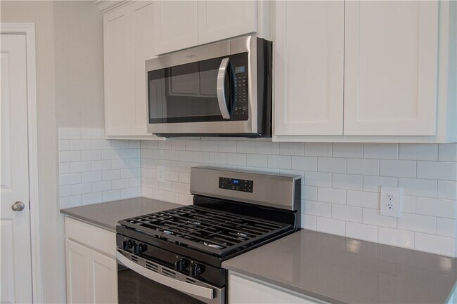 Building Photo - 6117 Eldora Dr