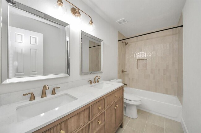 Building Photo - 38 Bayou Springs Ct
