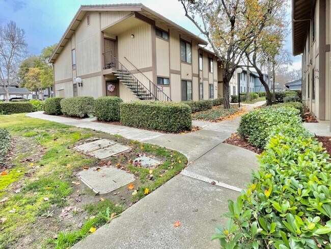 Building Photo - 6292 Joaquin Murieta Ave