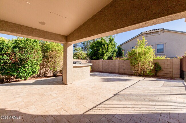 Building Photo - 2605 East Charlotte Dr