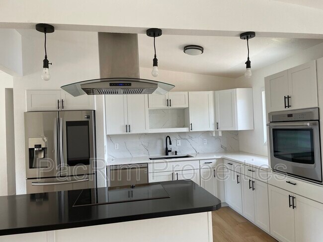 Building Photo - 9021 Lance Cir