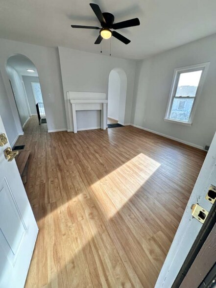 Building Photo - 165 Highland Ave