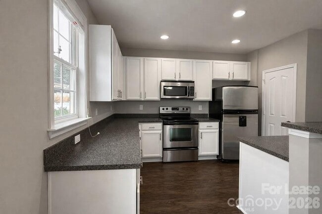 Building Photo - 116 Morning Mist Ln