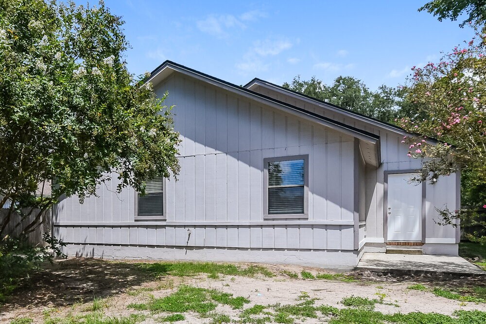 Building Photo - 8618 Collins Ridge Blvd S