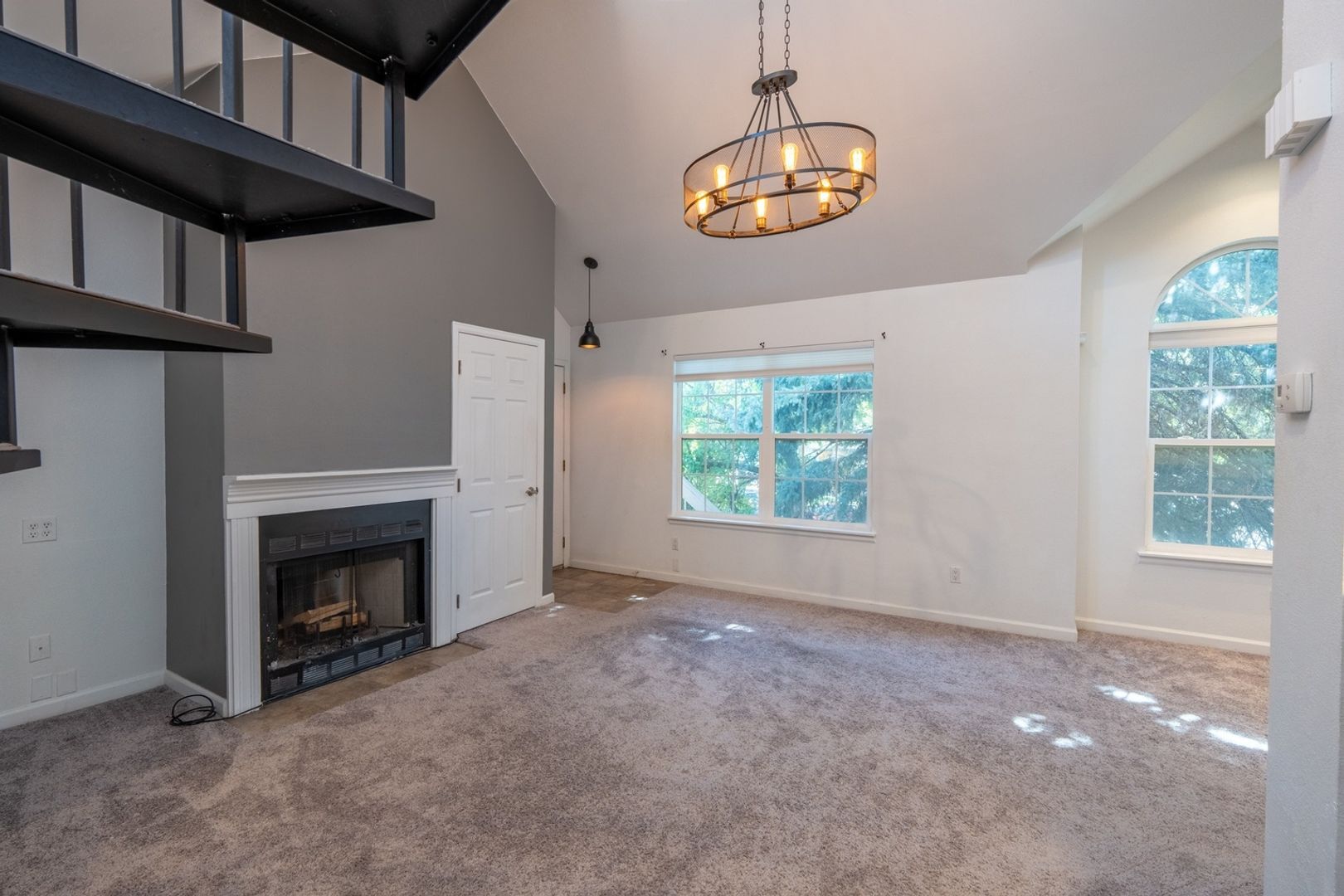 Building Photo - 4943 S Carson St