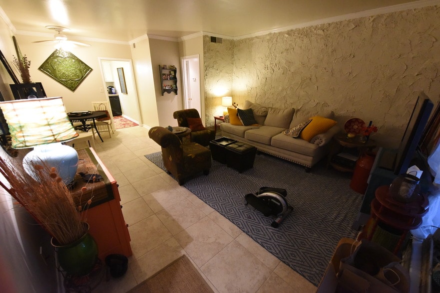 Building Photo - 55 Hanover Cir