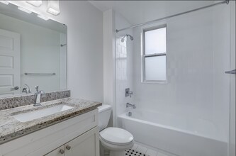 Building Photo - 1336 S Street NW