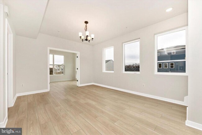 Building Photo - 714 Iron Frg Rd