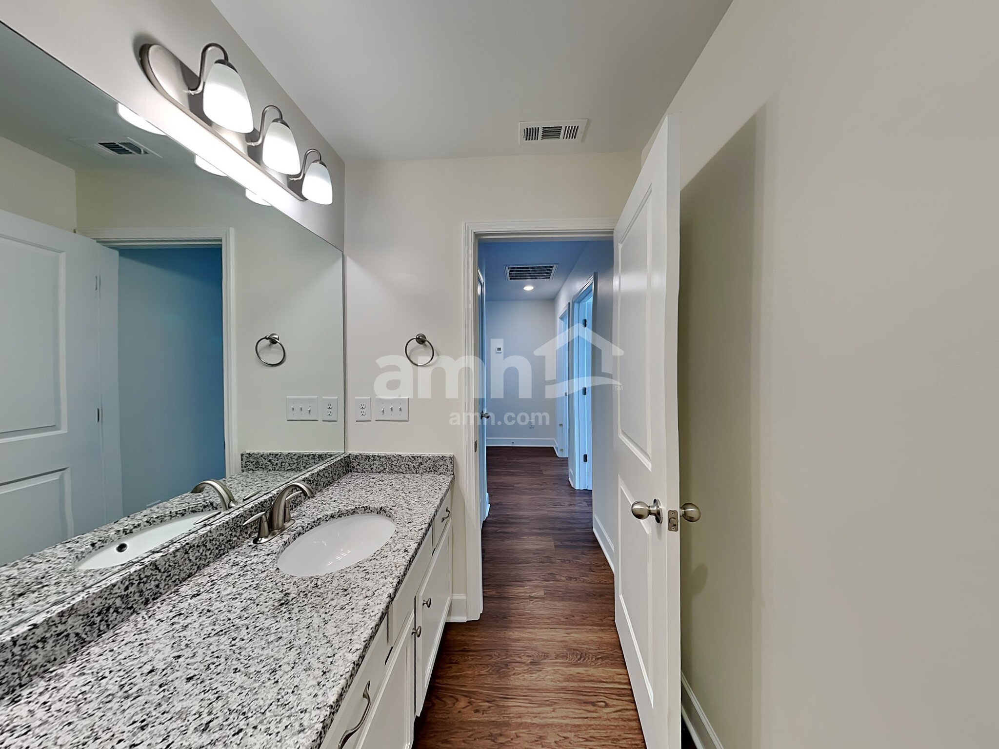 Building Photo - 601 Drema Ct