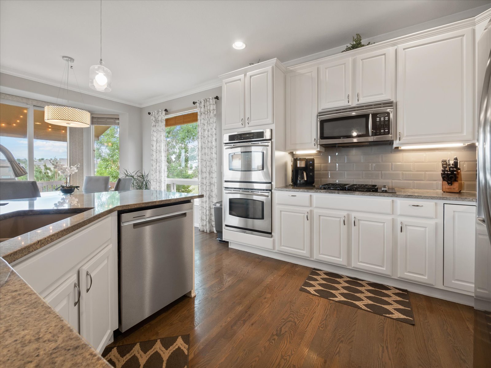Kitchen - 1048 Orion Way