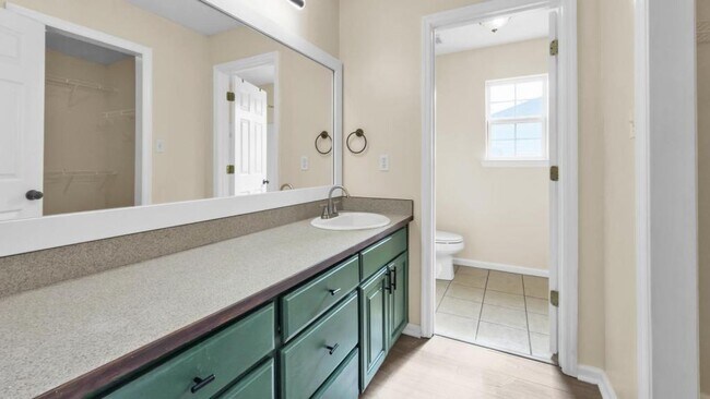 Building Photo - 819 Kristen Ln