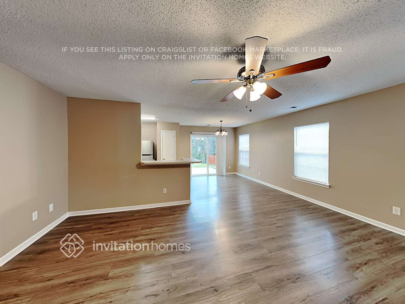 Building Photo - 3049 Parade Ln SW