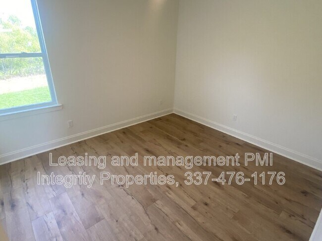 Building Photo - 8550 Cat Rd