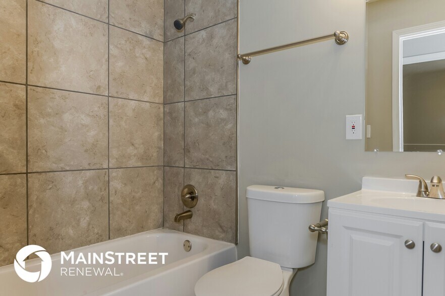 Building Photo - 1700 S Trail Ridge Dr