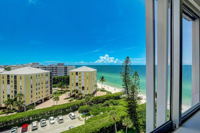 Building Photo - 3951 Gulf Shore Blvd N