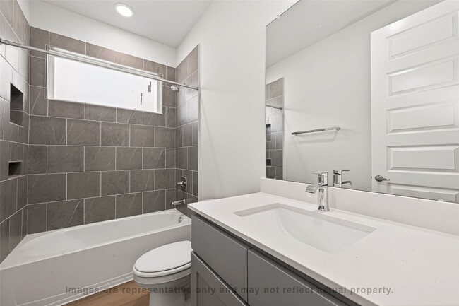 Building Photo - 10719 Mason Rd