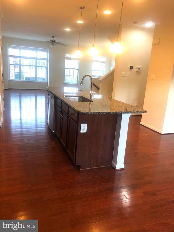 Building Photo - 6786 Green Mill Way