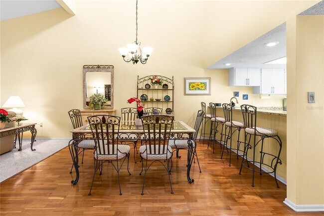 Building Photo - 4660 La Jolla Dr