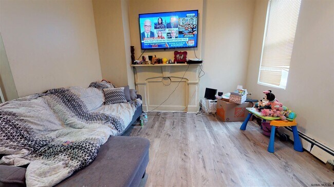 Building Photo - 65 West St