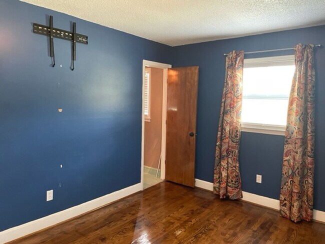 Building Photo - Coming Soon!