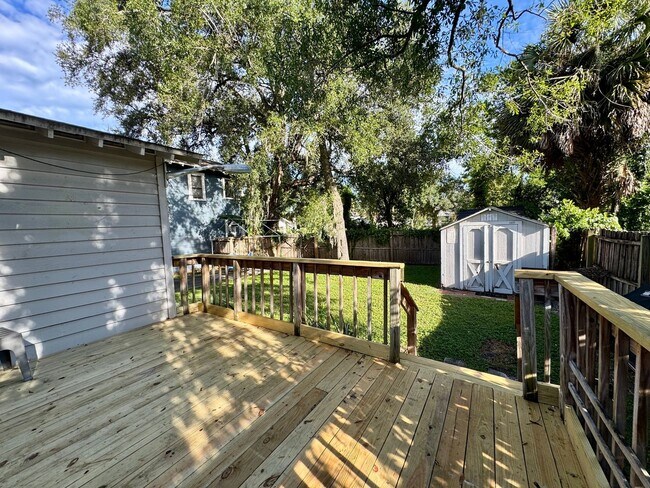 Building Photo - Great 3 Bed 2 Bath Home in Seminole Heights