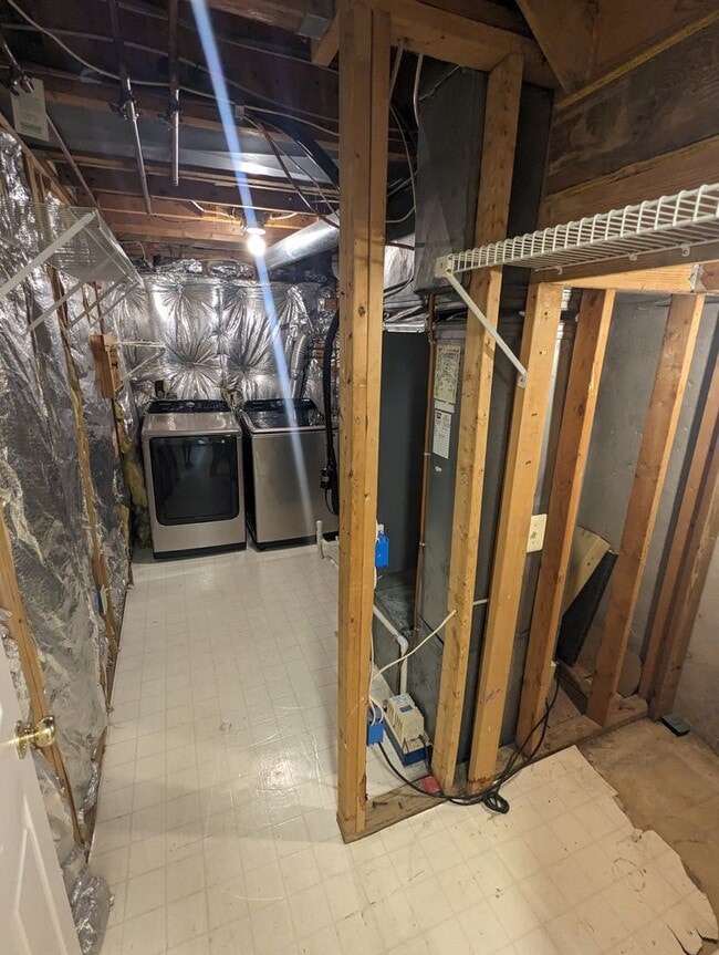 Building Photo - END UNIT townhouse in Ballenger Creek neig...