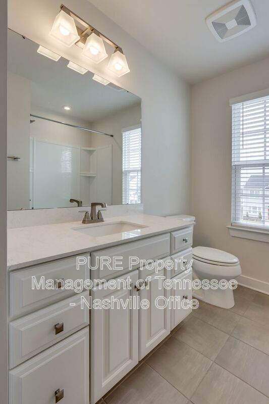 Building Photo - 2102 Morton Dr