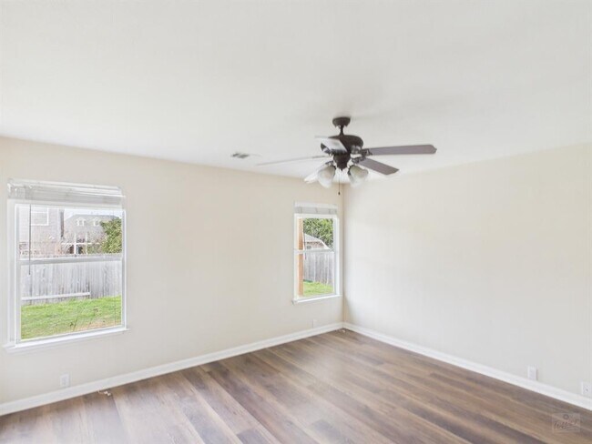 Building Photo - 741 Rusk Rd