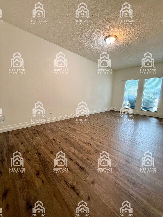 Building Photo - 101 N Bugle Dr