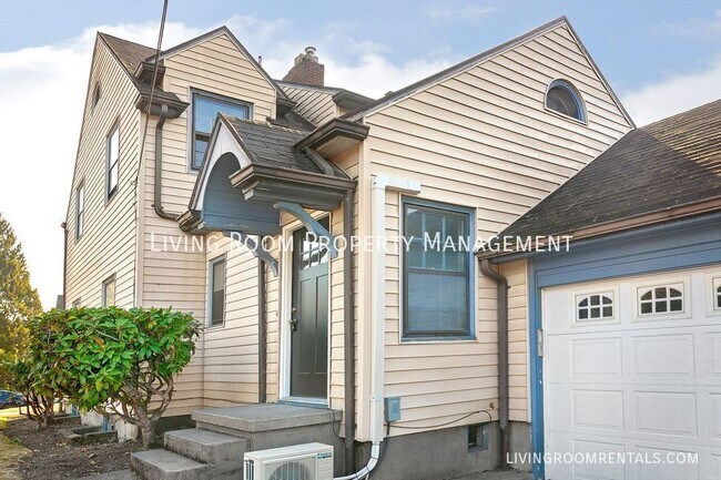 Building Photo - 6445 N Williams Ave