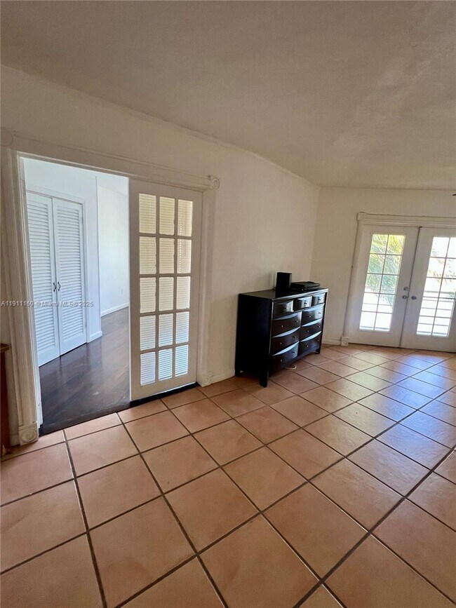 Building Photo - 2825 NE 201st Terrace