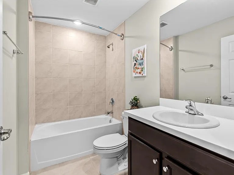 Building Photo - 512 SW McComb Ave